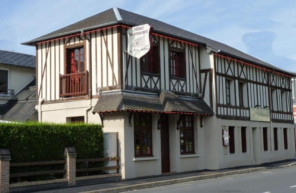 Varios La P'tite Auberge