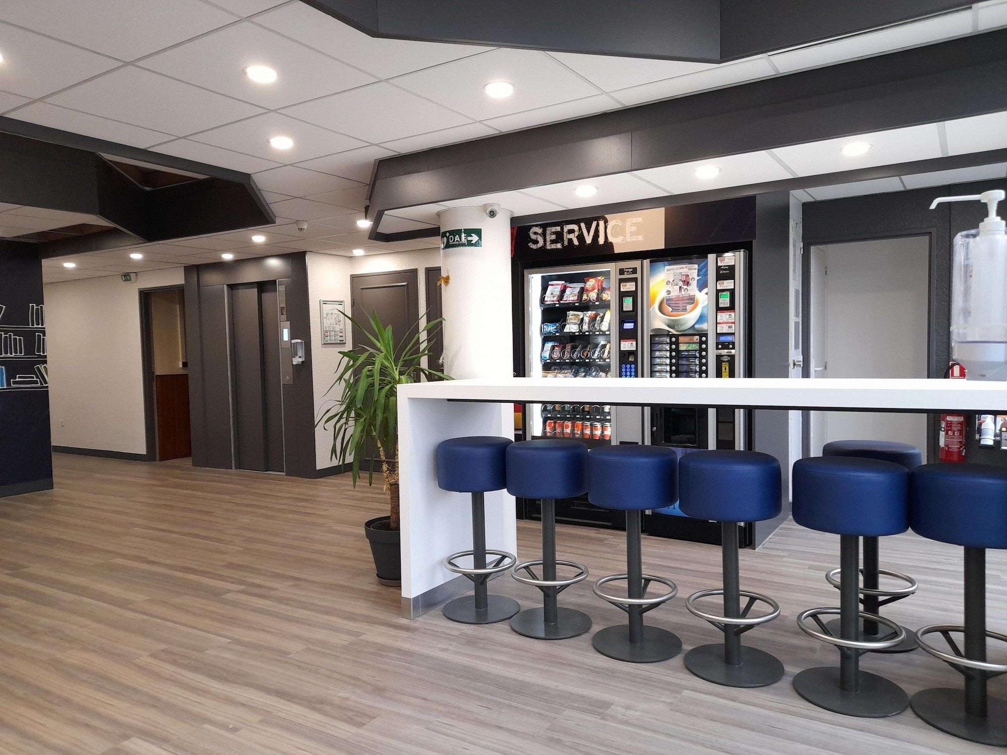 Vista Lobby Ibis Budget Fresnes