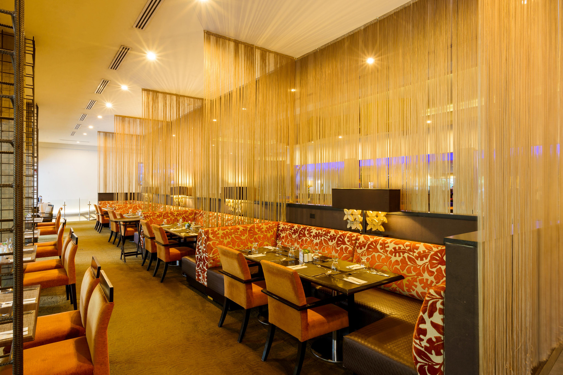 Restaurant Riande Aeropuerto Hotel