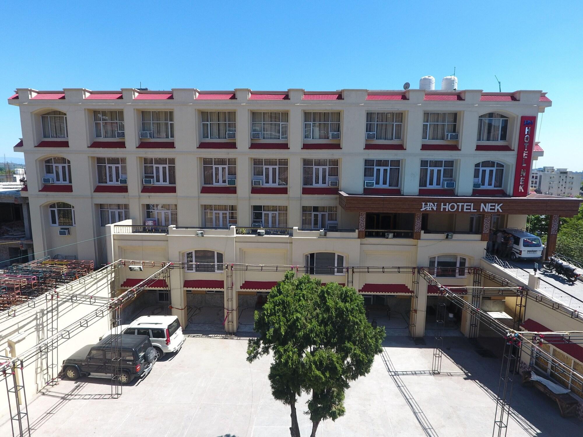Vista Exterior Hotel Nek