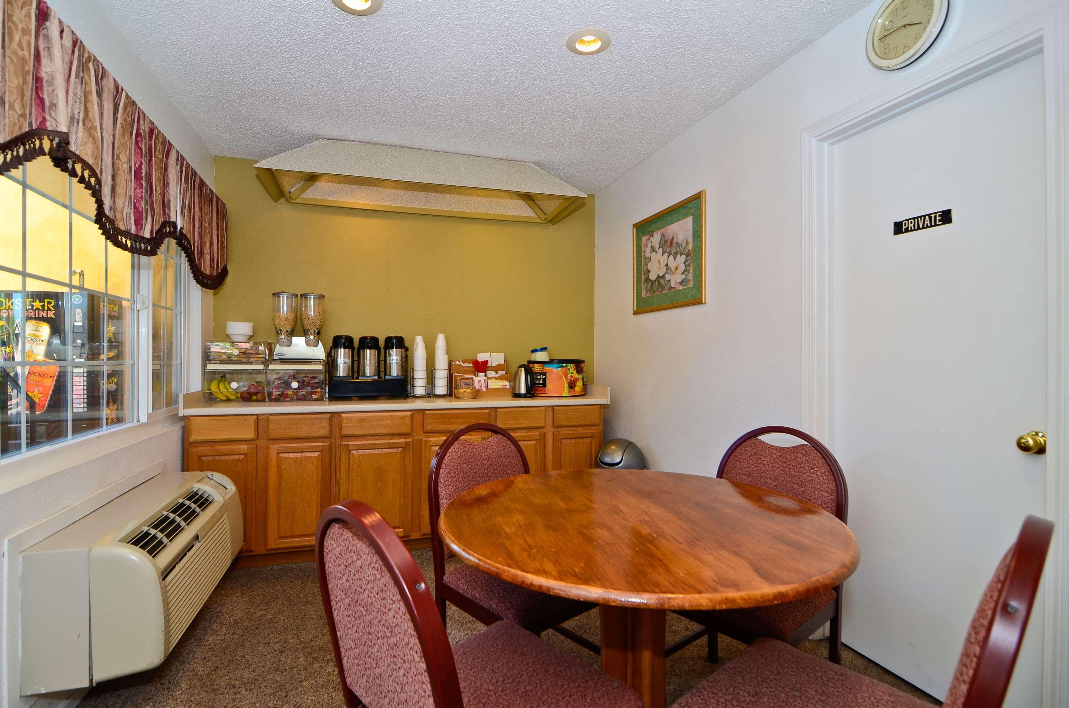 Restaurant Americas Best Value Inn Chico
