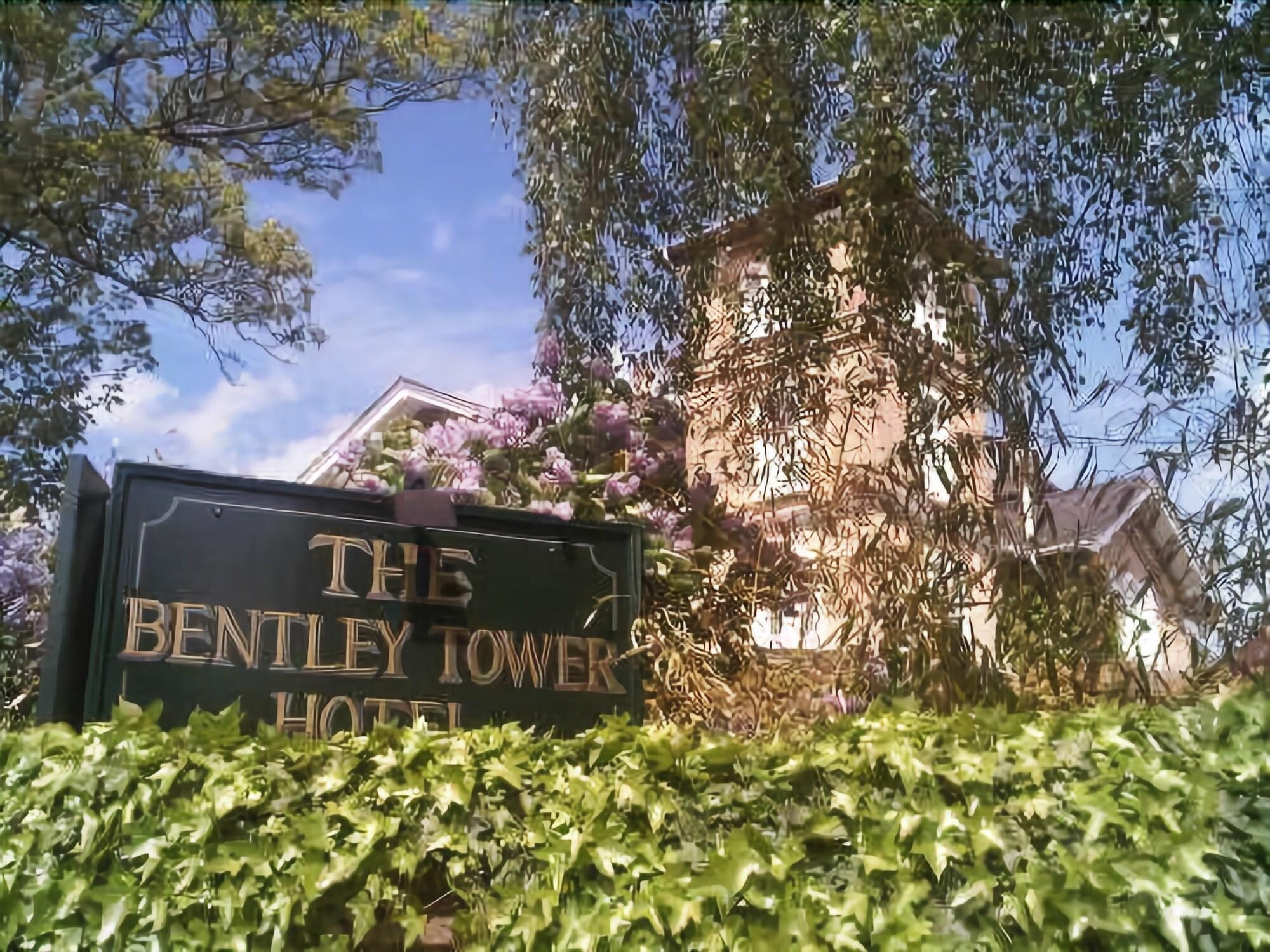 Vista Exterior Bentley Tower Hotel