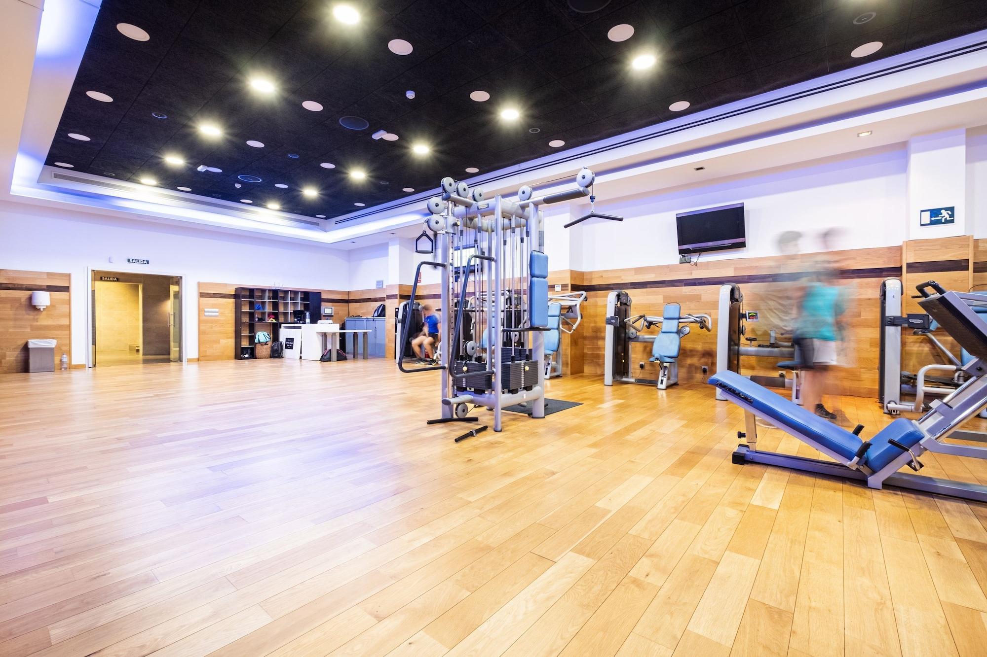 Gimnasio Envía Almería Apartments Spa & Golf