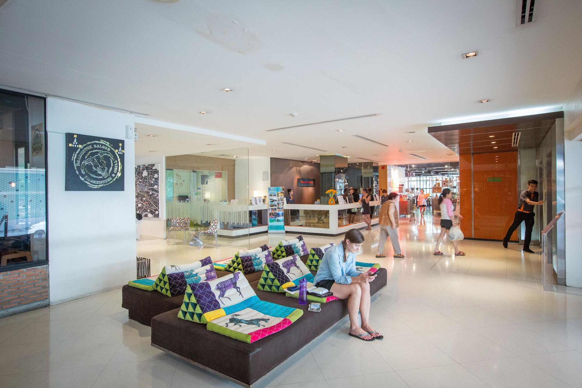 Vista Lobby Trinity Silom Hotel