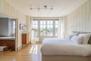 Alquiler Vacacional - Beautiful listed Norman villa with landscaped garden near the sea
