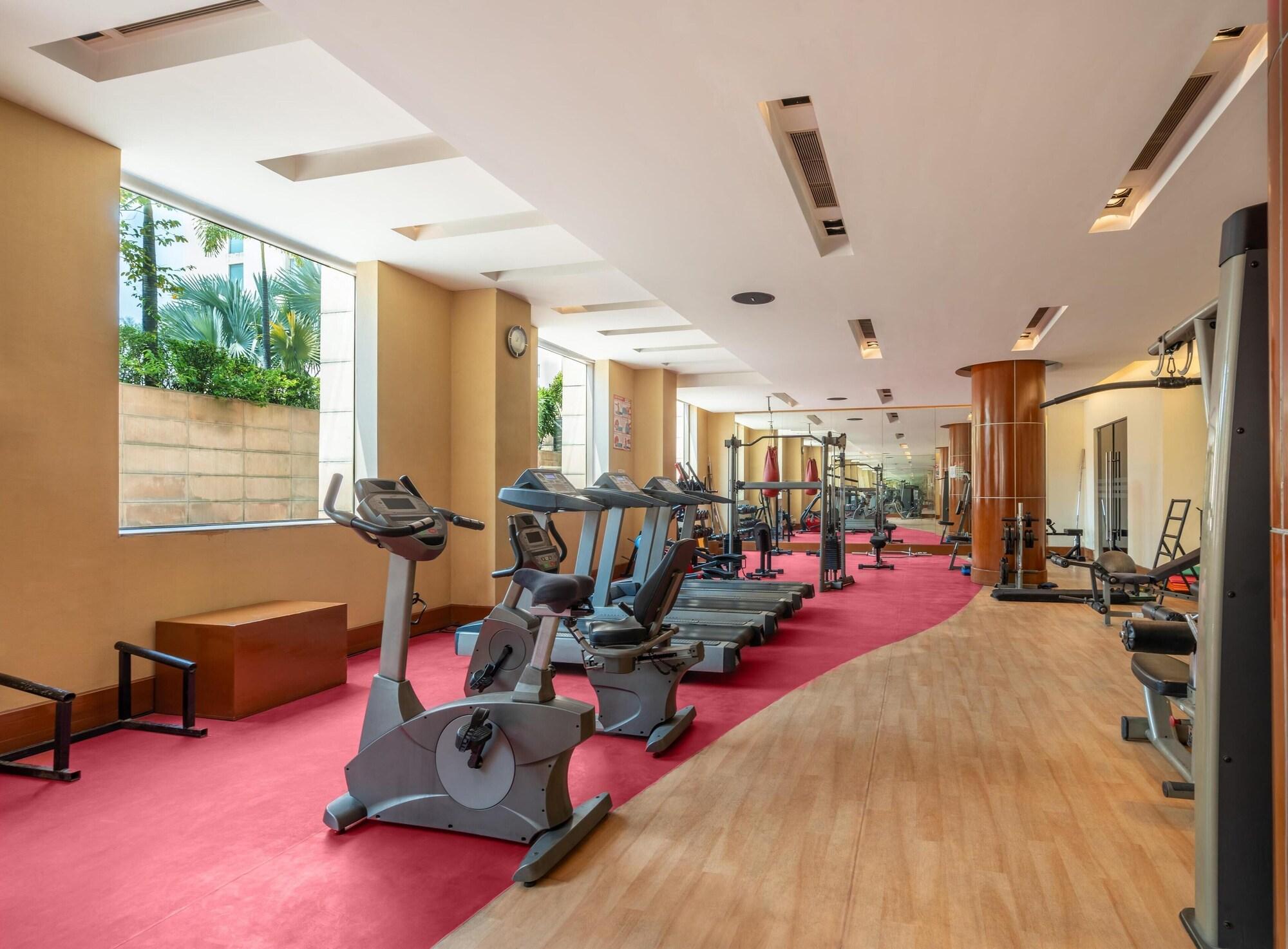 Gimnasio Radisson Blu Hotel Rudrapur