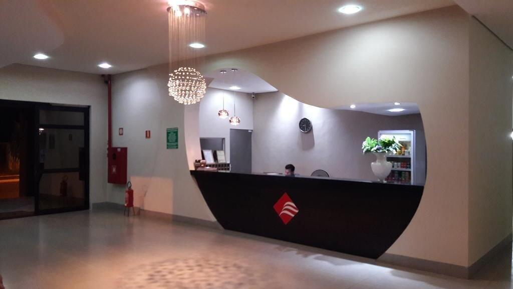 Vista Lobby Emmis Park Hotel