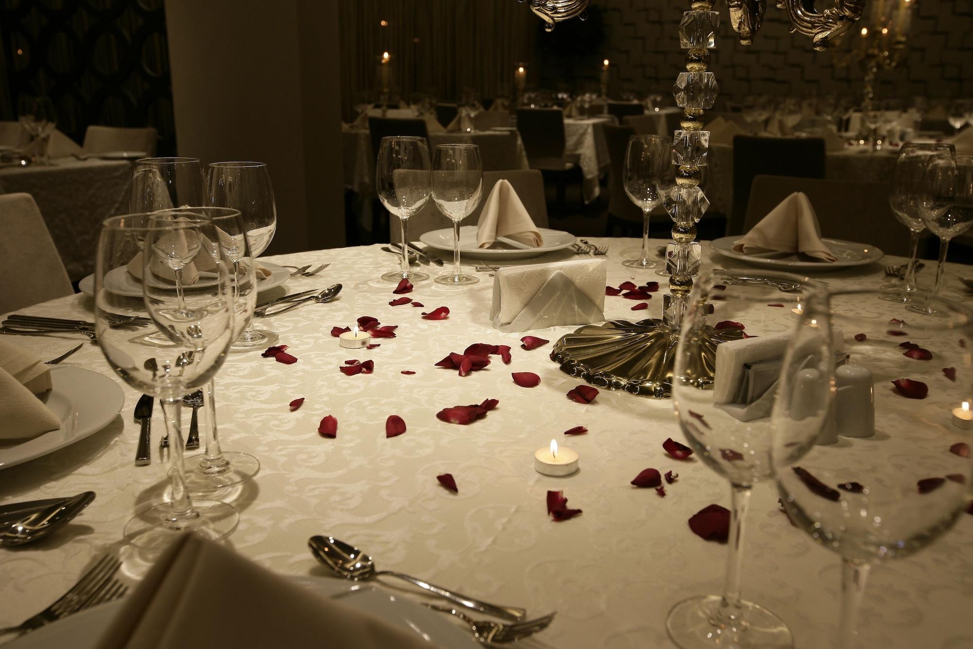 Restaurant RYS Hotel & Restaurant