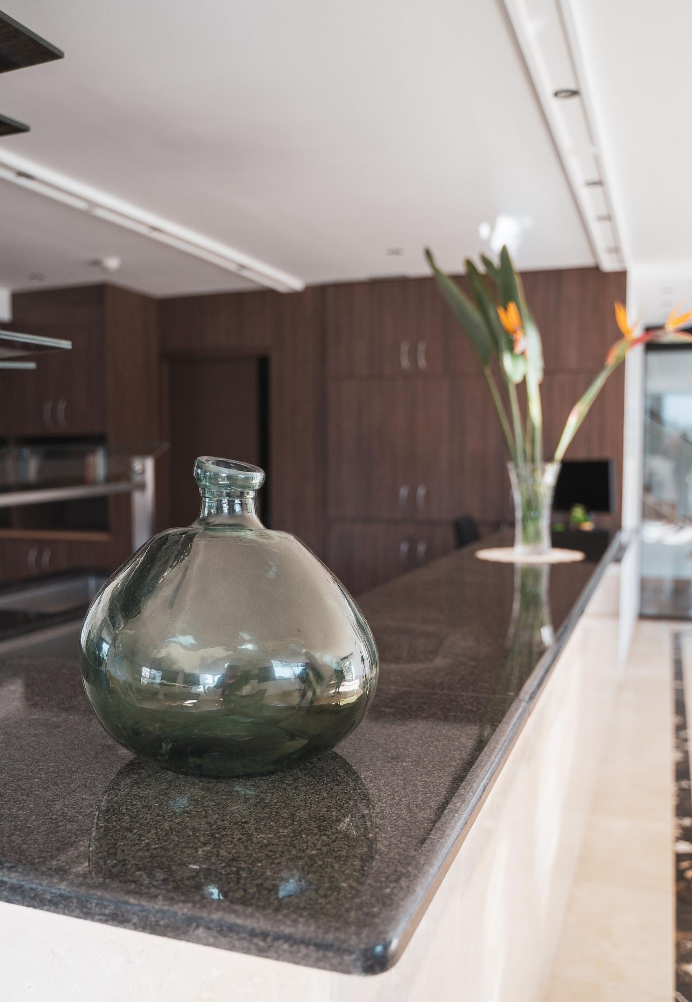 Vista Lobby Beatrix 2000 - Caliu apartments