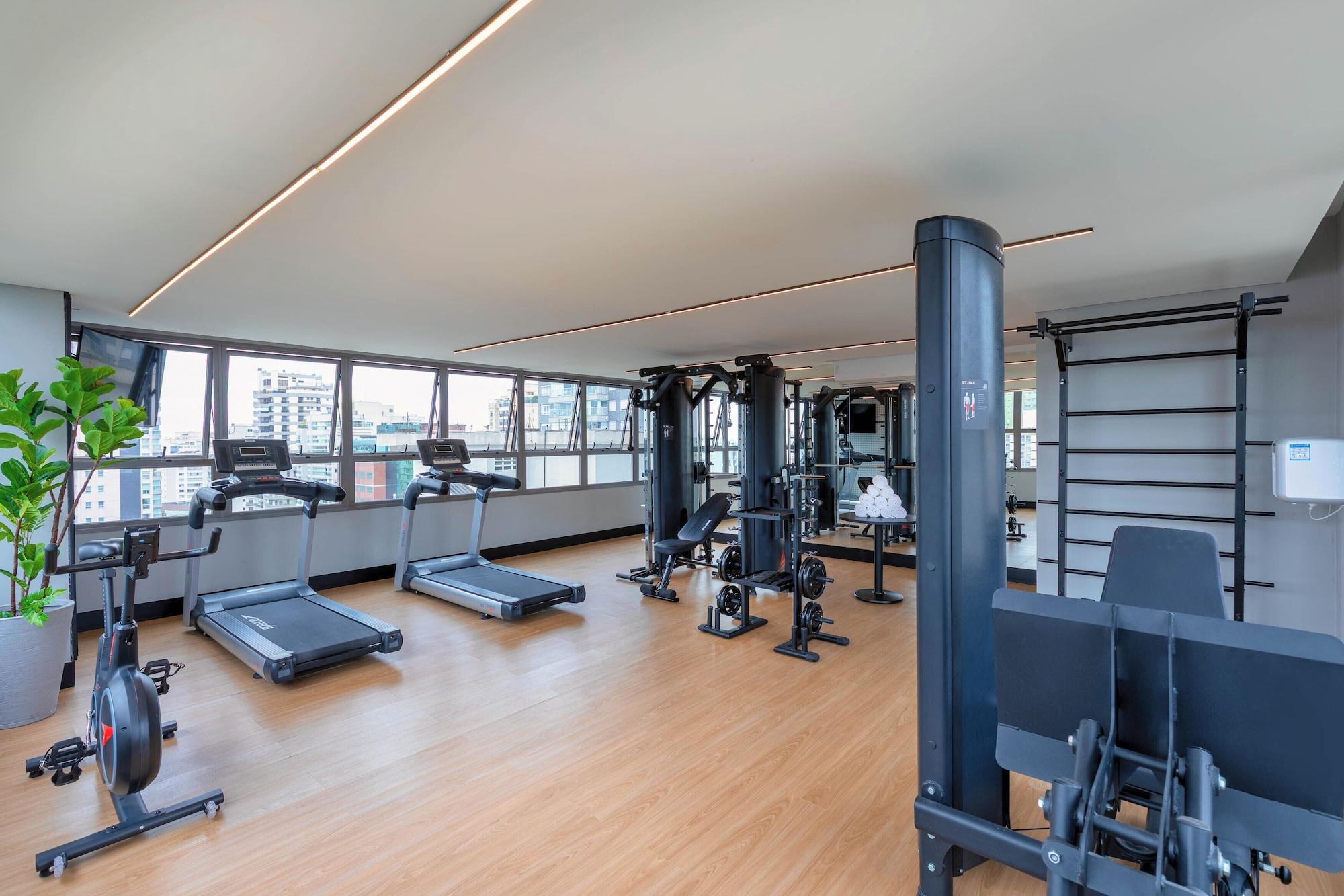 Gimnasio Cozzy Premium Paulista Hotel