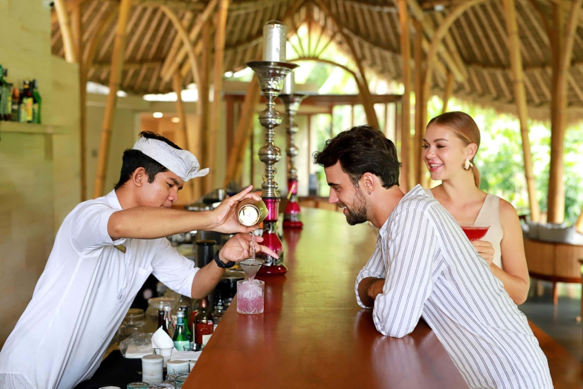 Bar/Salón Aksari Resort Ubud by Ini Vie Hospitality