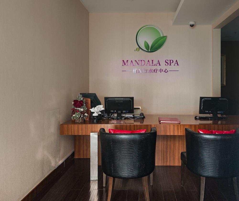 Spa Holiday Inn Shanghai Hongqiao West by IHG