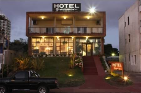 Vista Exterior Hotel Bravamar