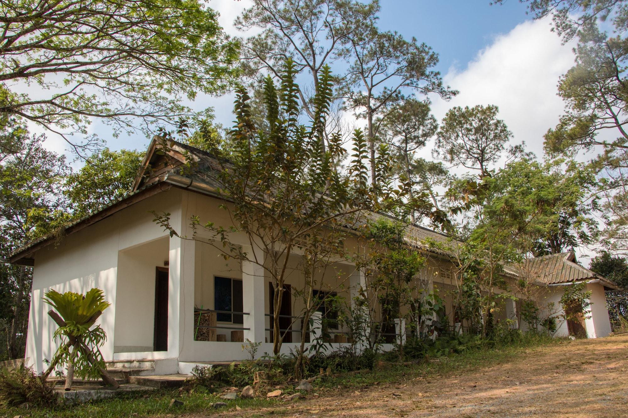 Varios Kirirom Hill Station