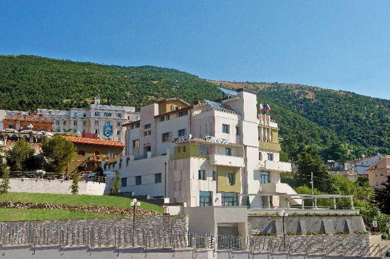 Vista Exterior Vittoria