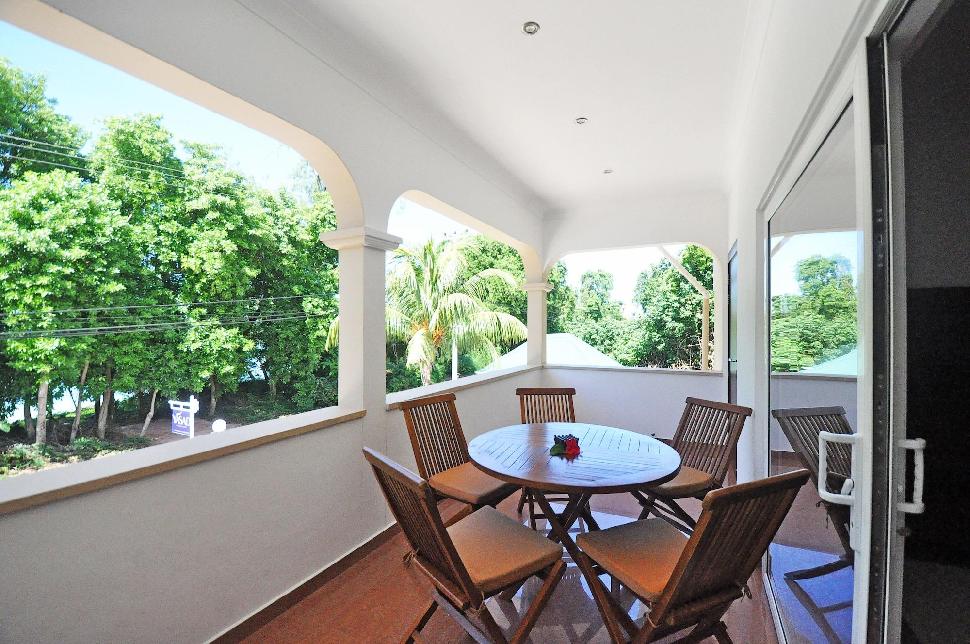 Equipamiento de Habitación YASAD Luxury Beach Residence