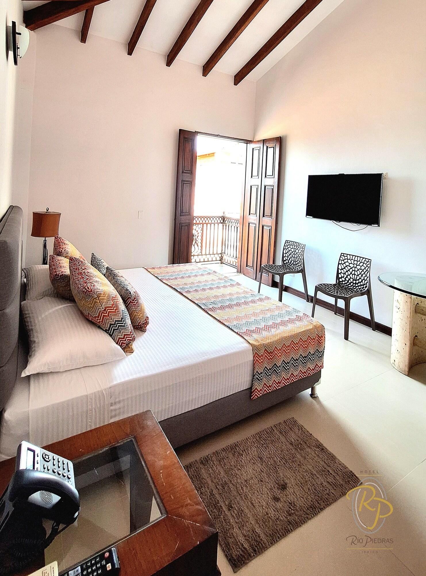 Habitación Hotel Rio Piedras