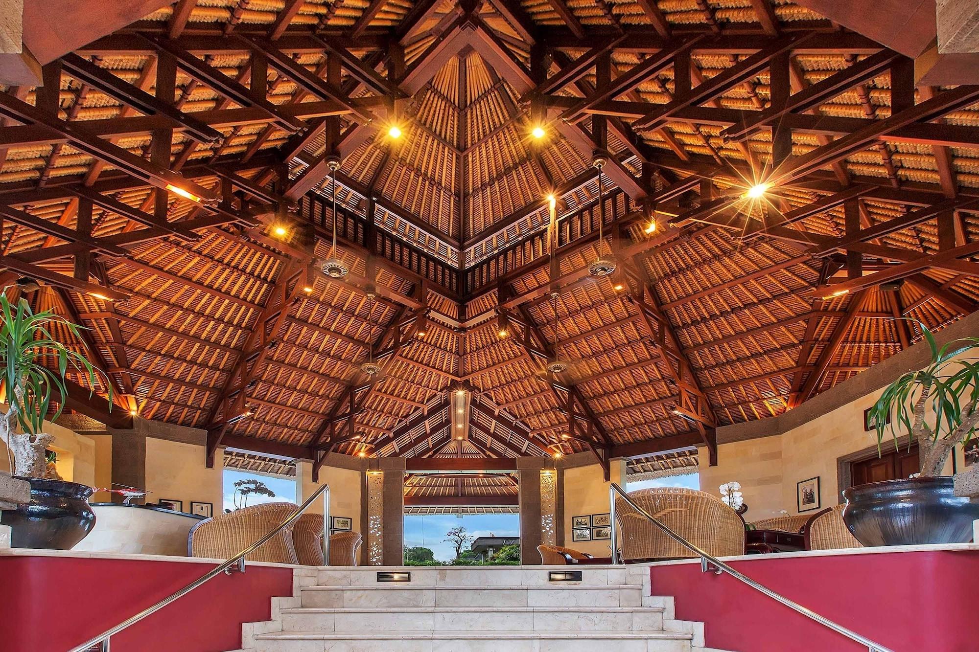 Vista Lobby Viceroy Bali