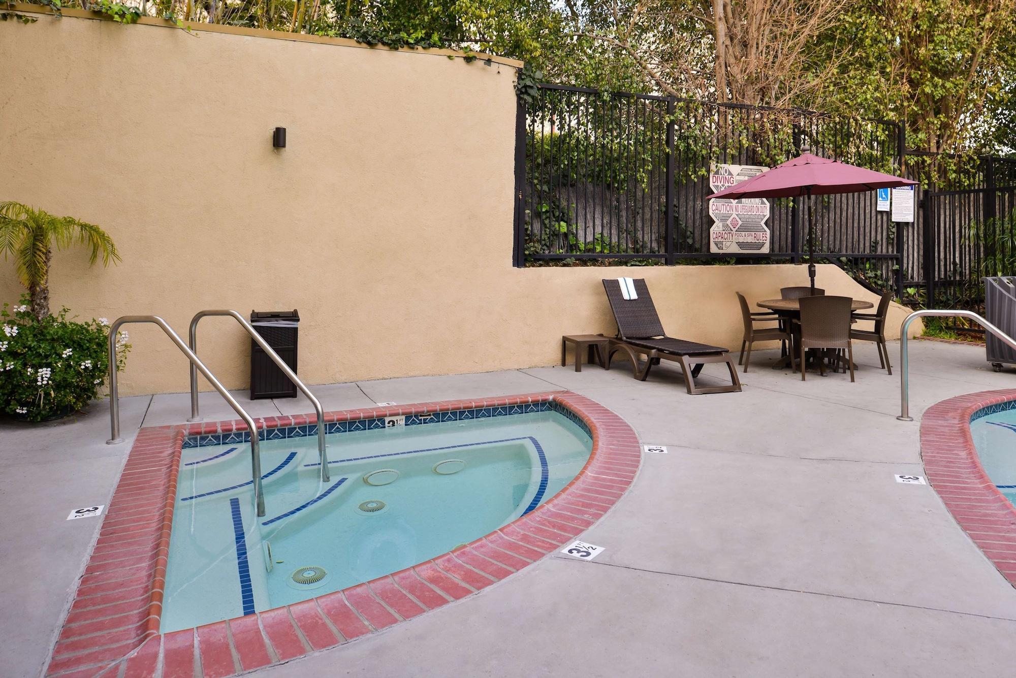 Vista Piscina Best Western Hollywood Plaza Inn Hotel - Hollywood Walk of Fame LA
