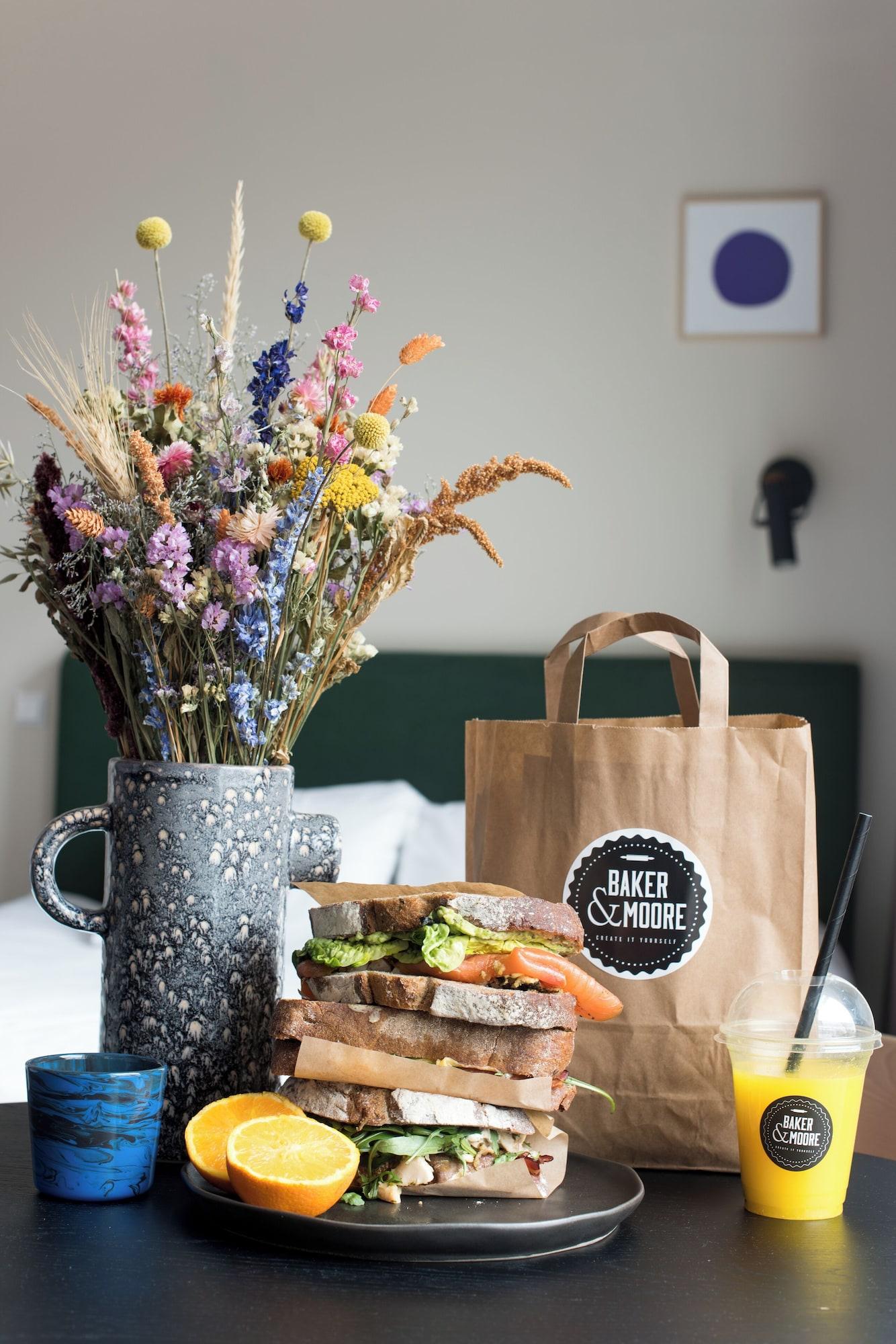 Restaurant hotel emma next