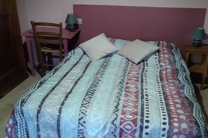 Alojamiento - Large gite in a beautiful village. 4 bedrooms, each with private bathroom