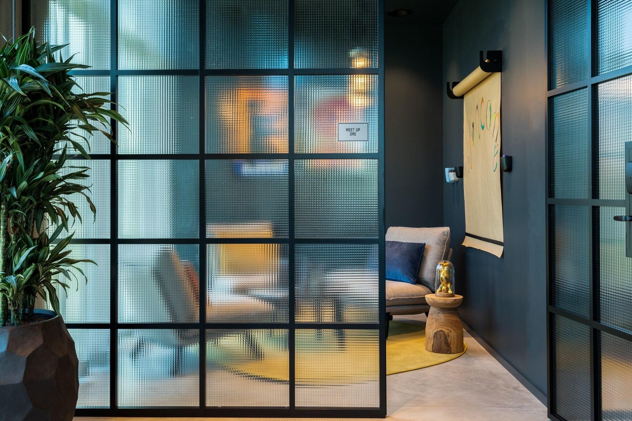 Centro de Negocios Moxy Berlin Airport