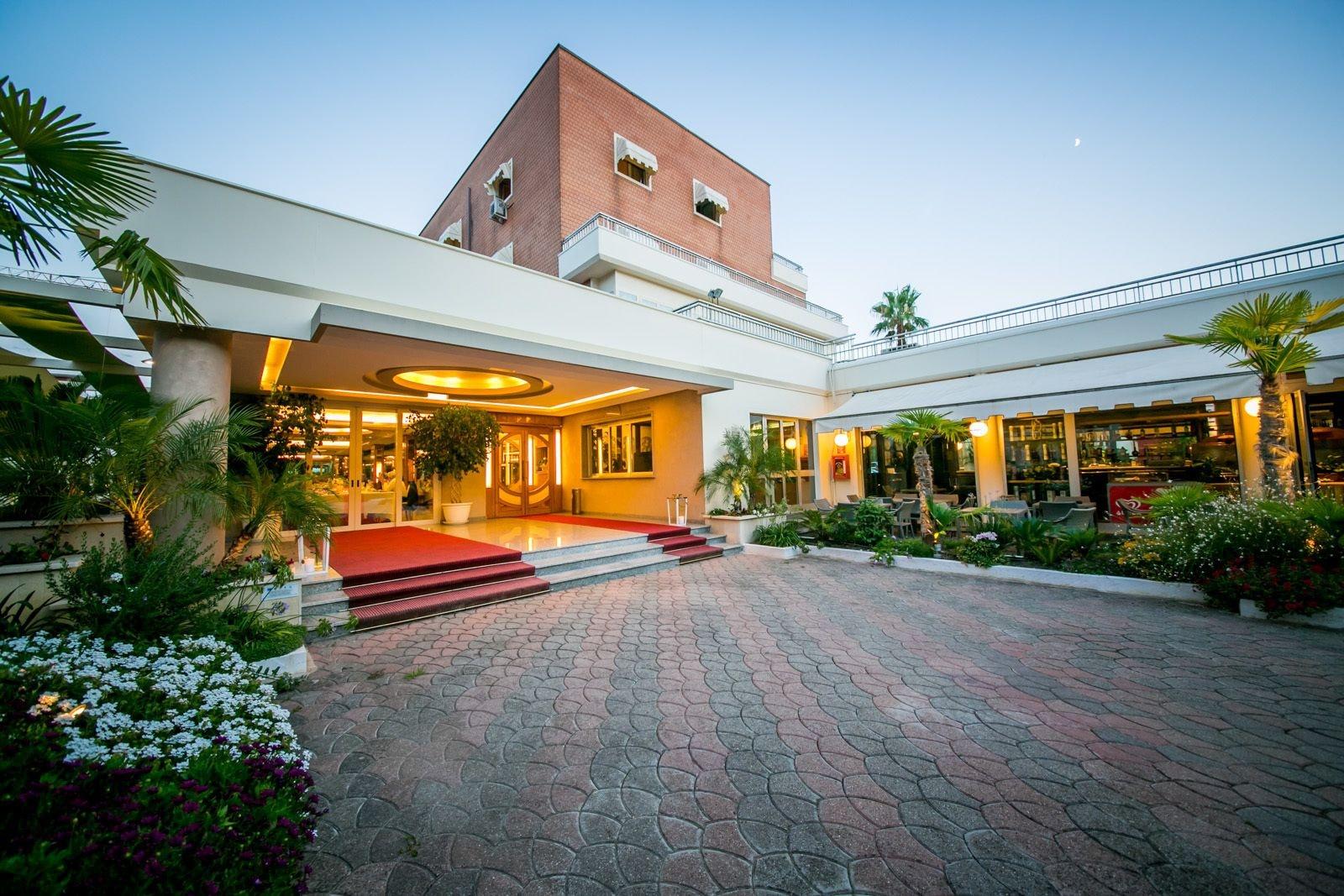 Vista Exterior Hotel Ares
