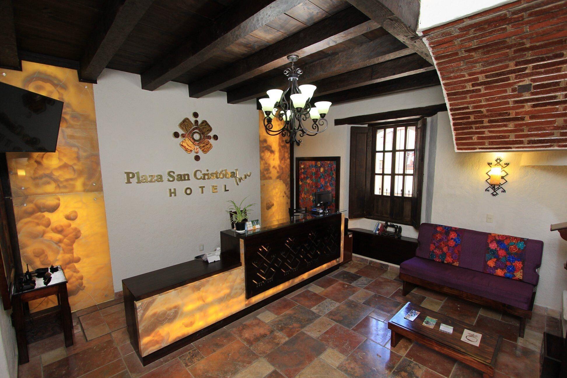 Vista Lobby HOTEL PLAZA SAN CRISTOBAL INN