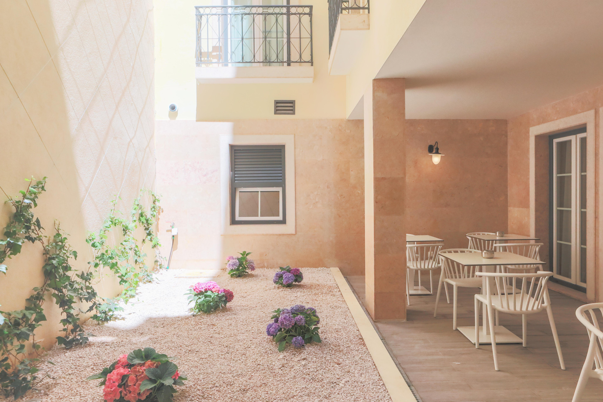 Varios Mouraria Lisboa Hotel