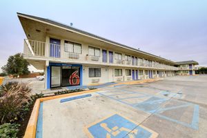 Alojamiento - Motel 6 San Marcos, TX