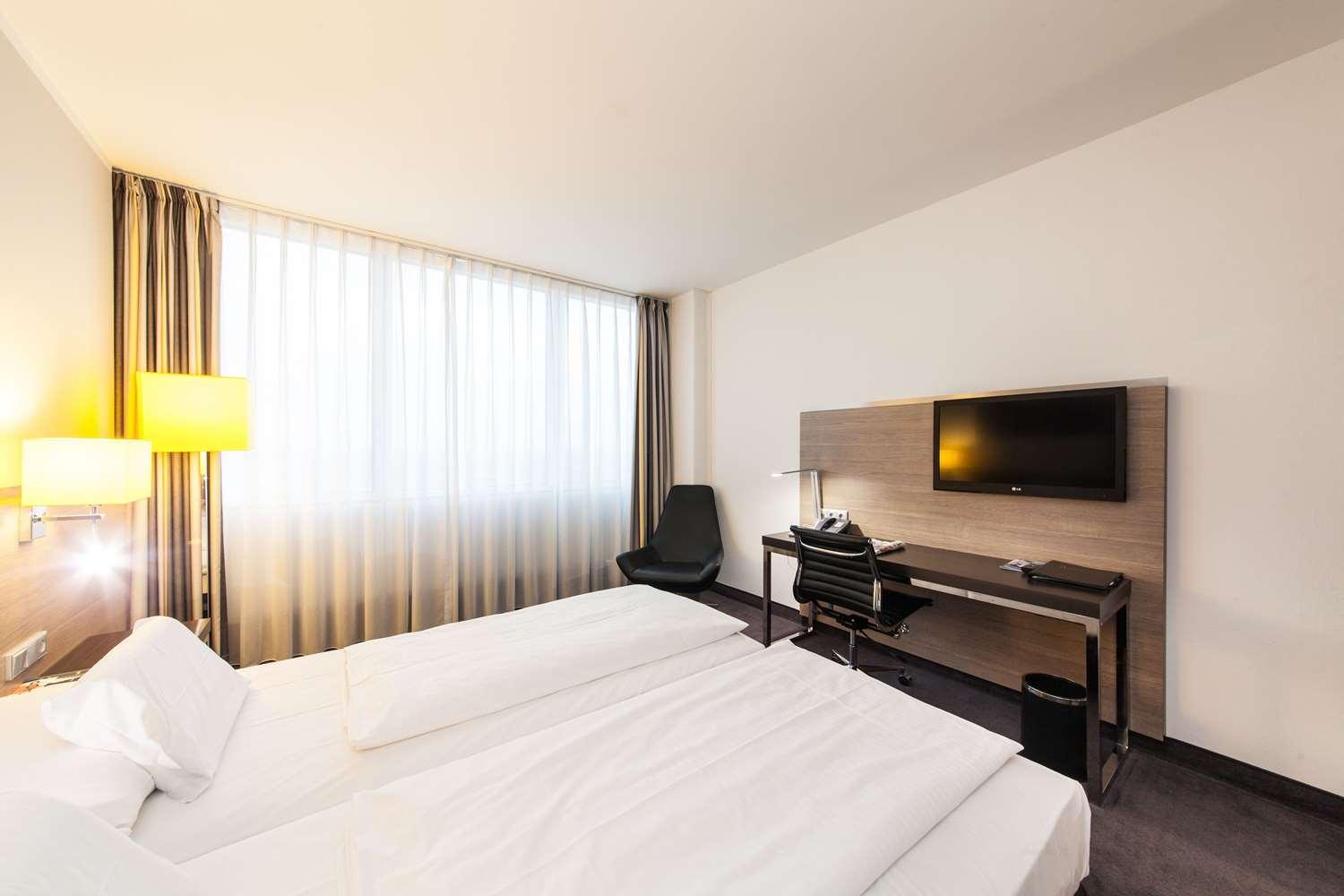 Hotel Novum Winters Hotel Berlin Im Spiegelturm Berlin