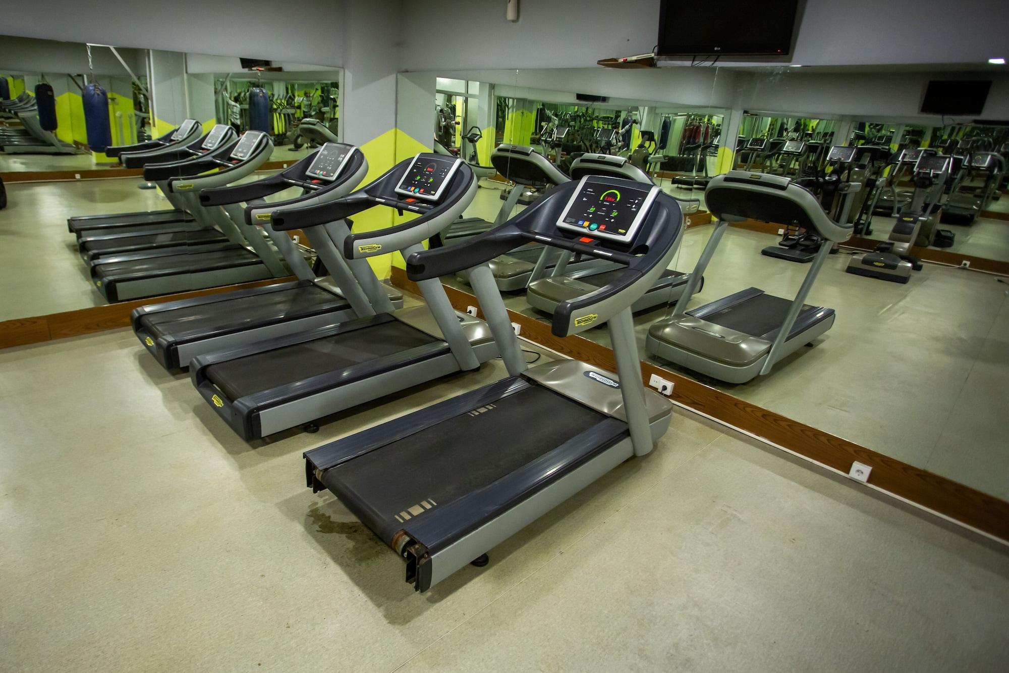 Gimnasio Caspian Business Hotel