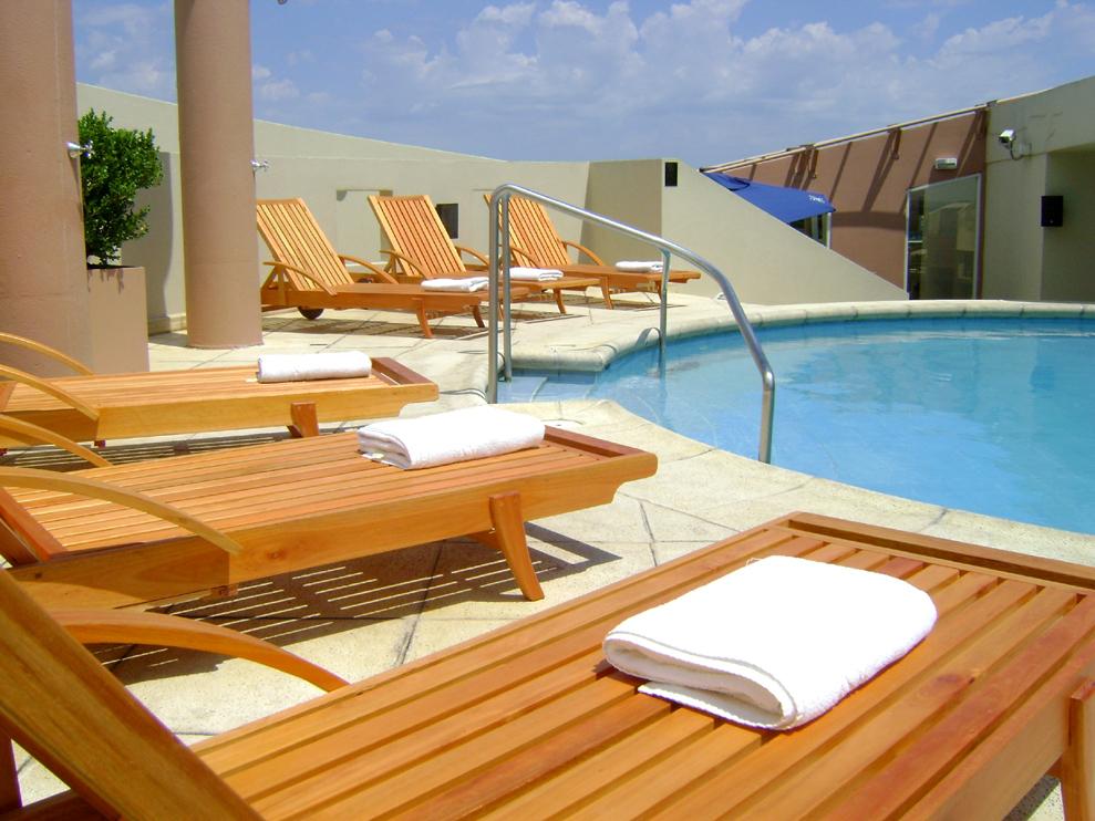 Vista Piscina Intertower Hotel