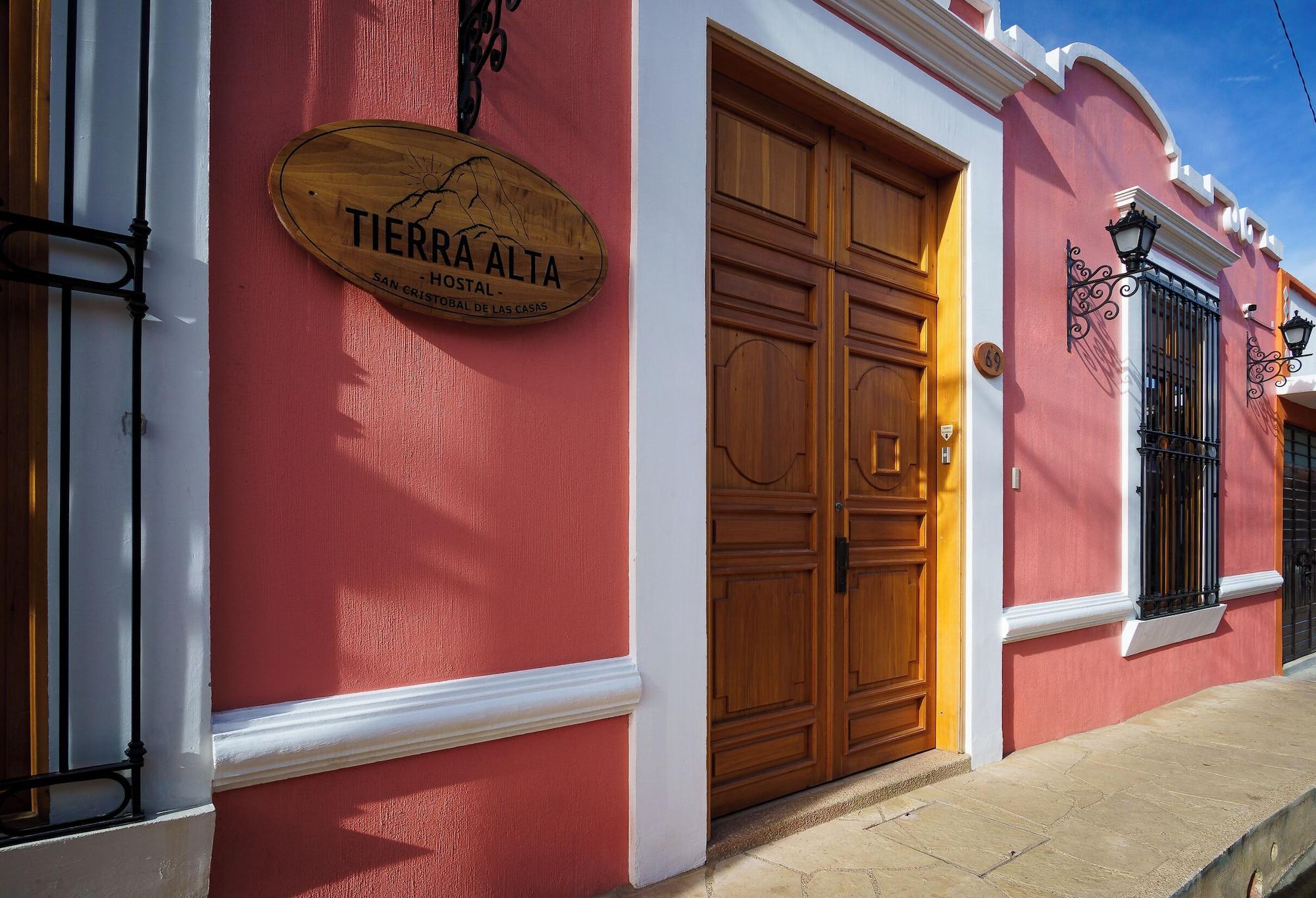 Vista Exterior Tierra Alta Hostal