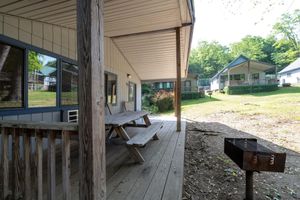 Alojamiento - Depe Dene Lakeside Resort