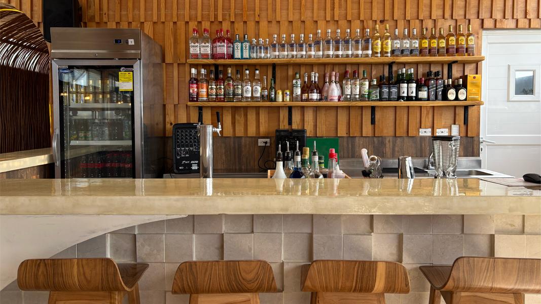Bar/Salón Hotel Caribbean by On Vacation