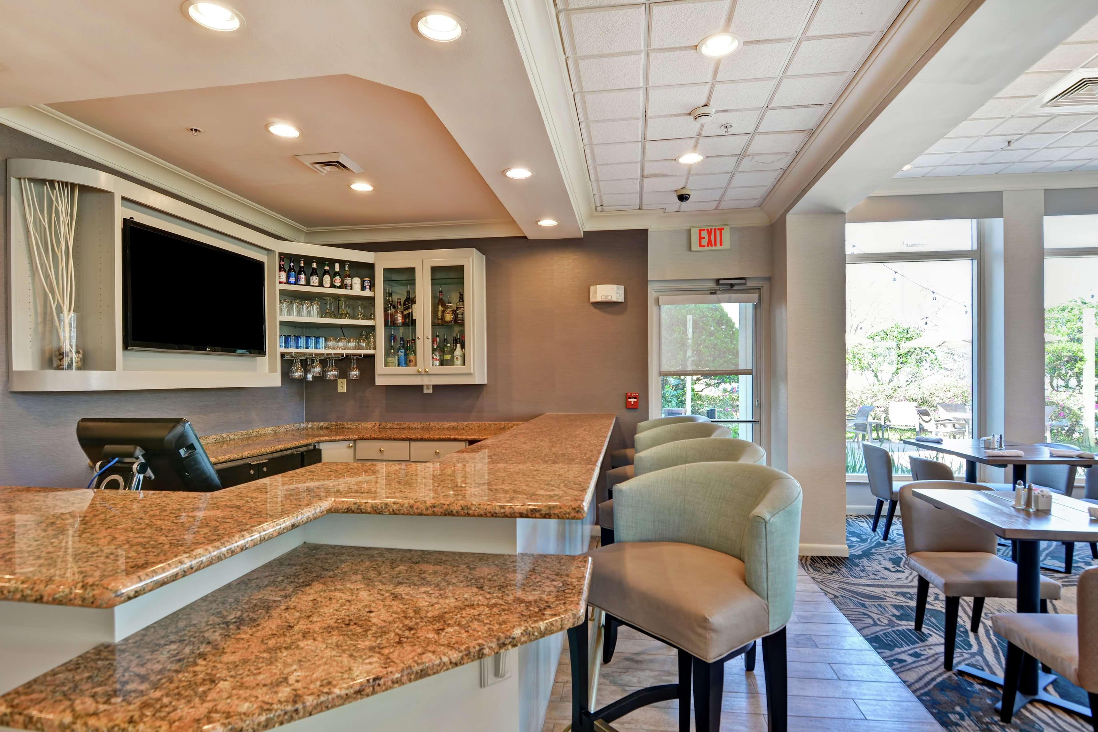Bar/Salón Hilton Garden Inn Mobile East Bay / Daphne