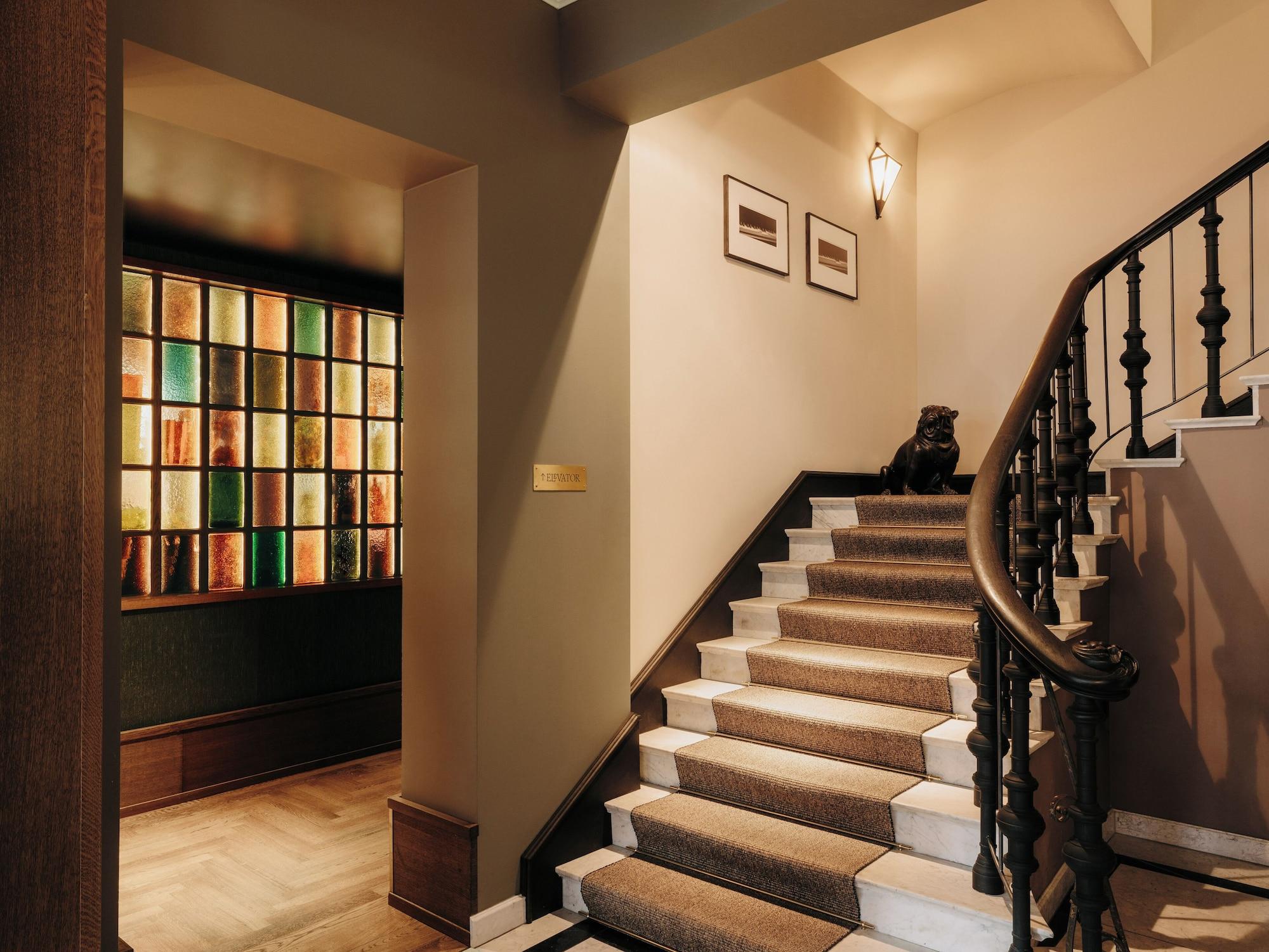 Vista Lobby Château Royal Berlin