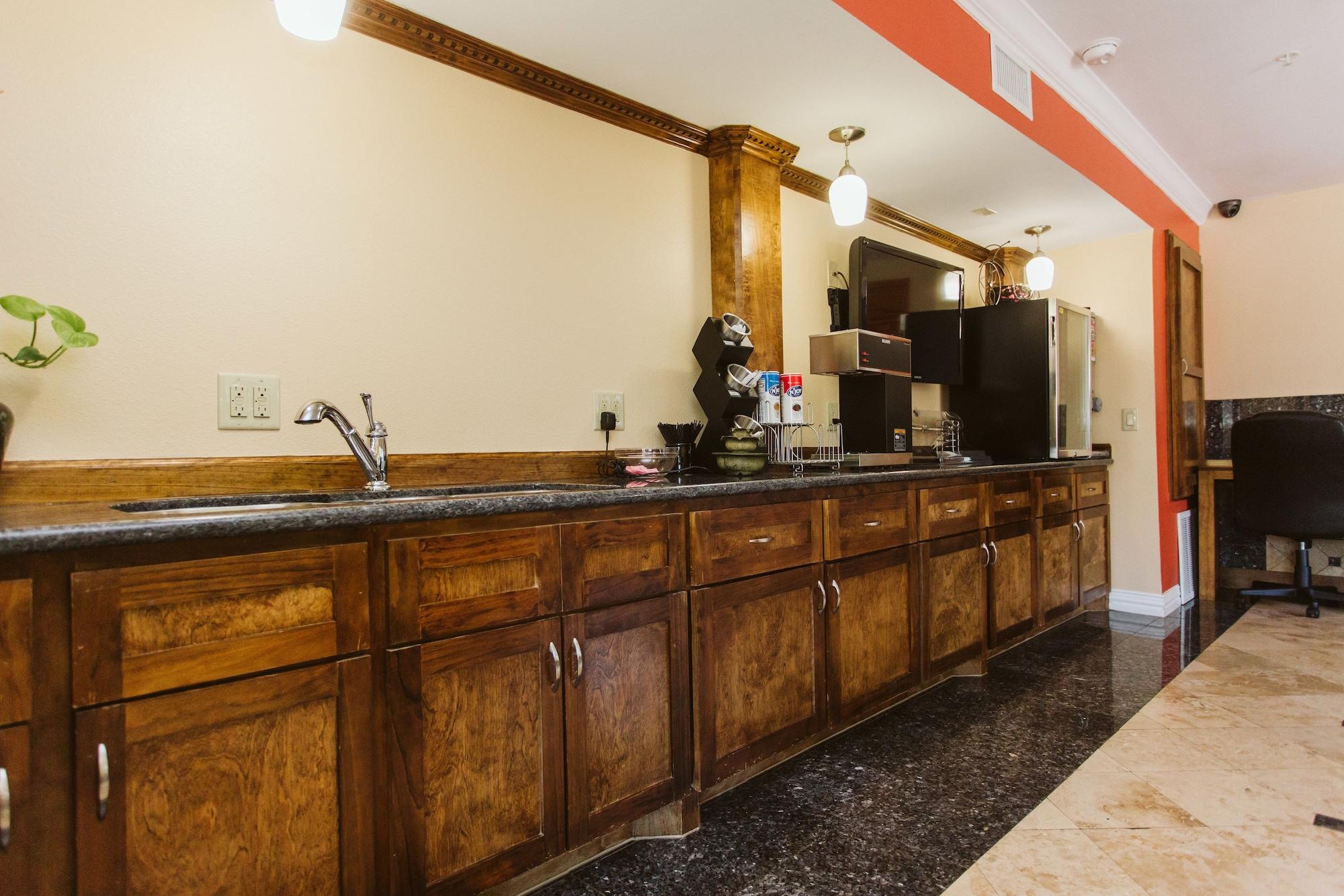 Vista Lobby Home Place Inn