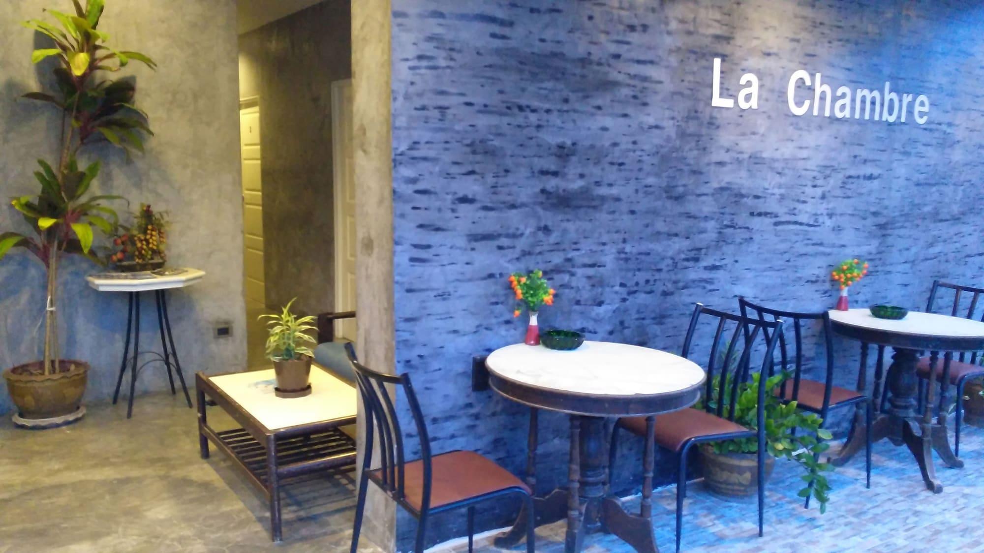 Varios La Chambre at Lanta