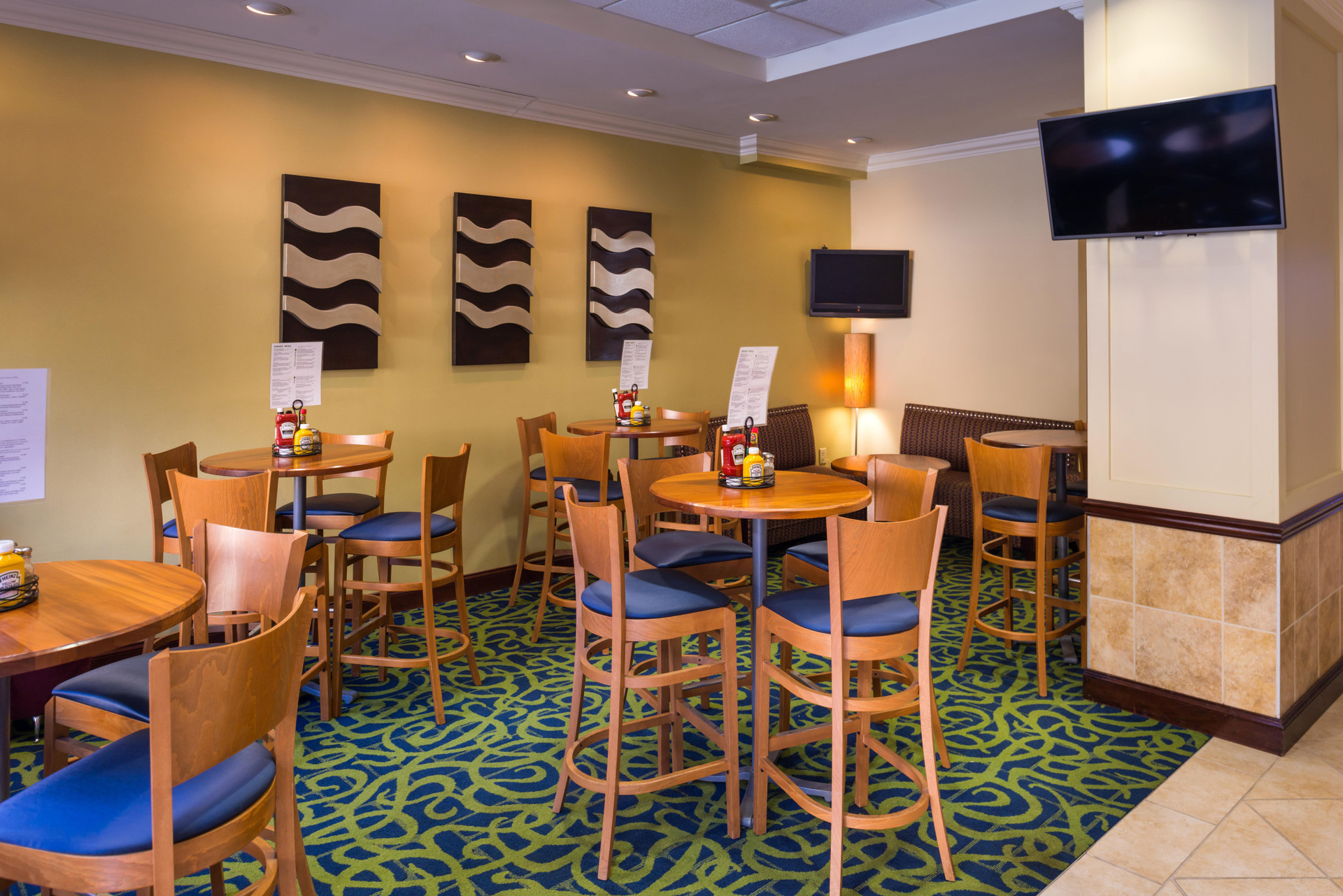 Bar/Salón Holiday Inn & Suites Orlando SW - Celebration Area by IHG