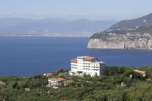 Alojamiento - Grand Hotel Aminta