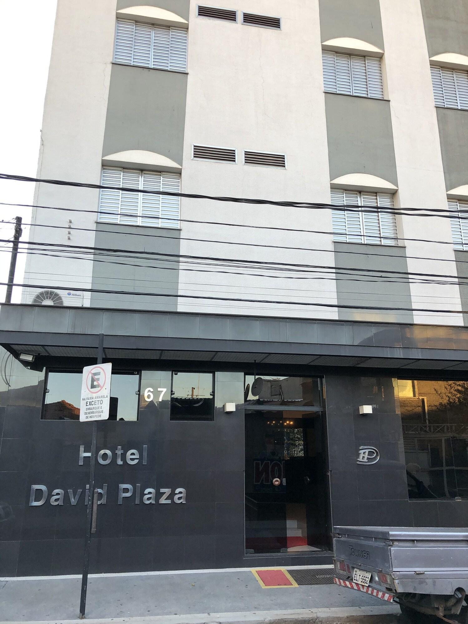 Vista Exterior David Plaza Hotel