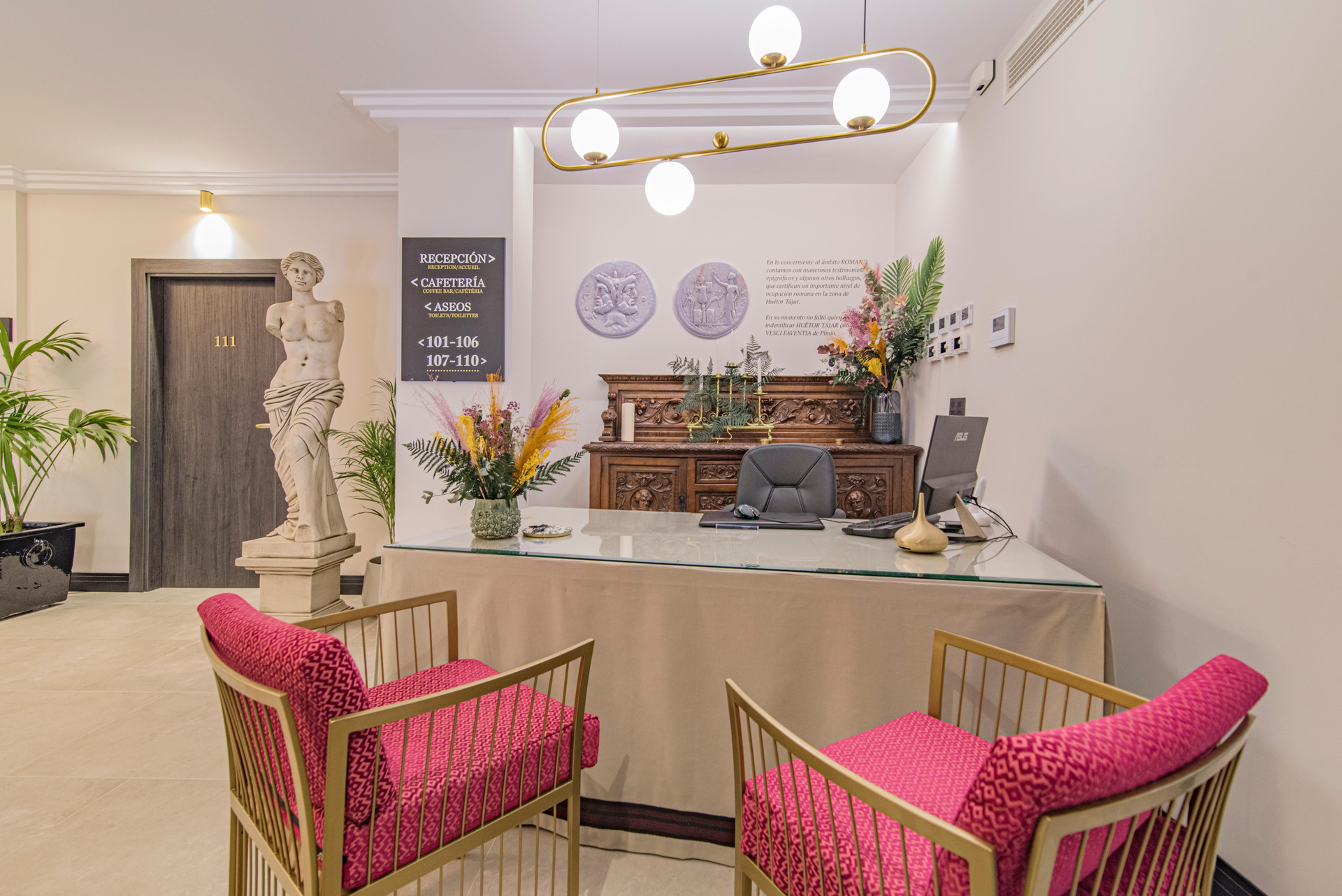 Vista Exterior VESCI FAVENTIA