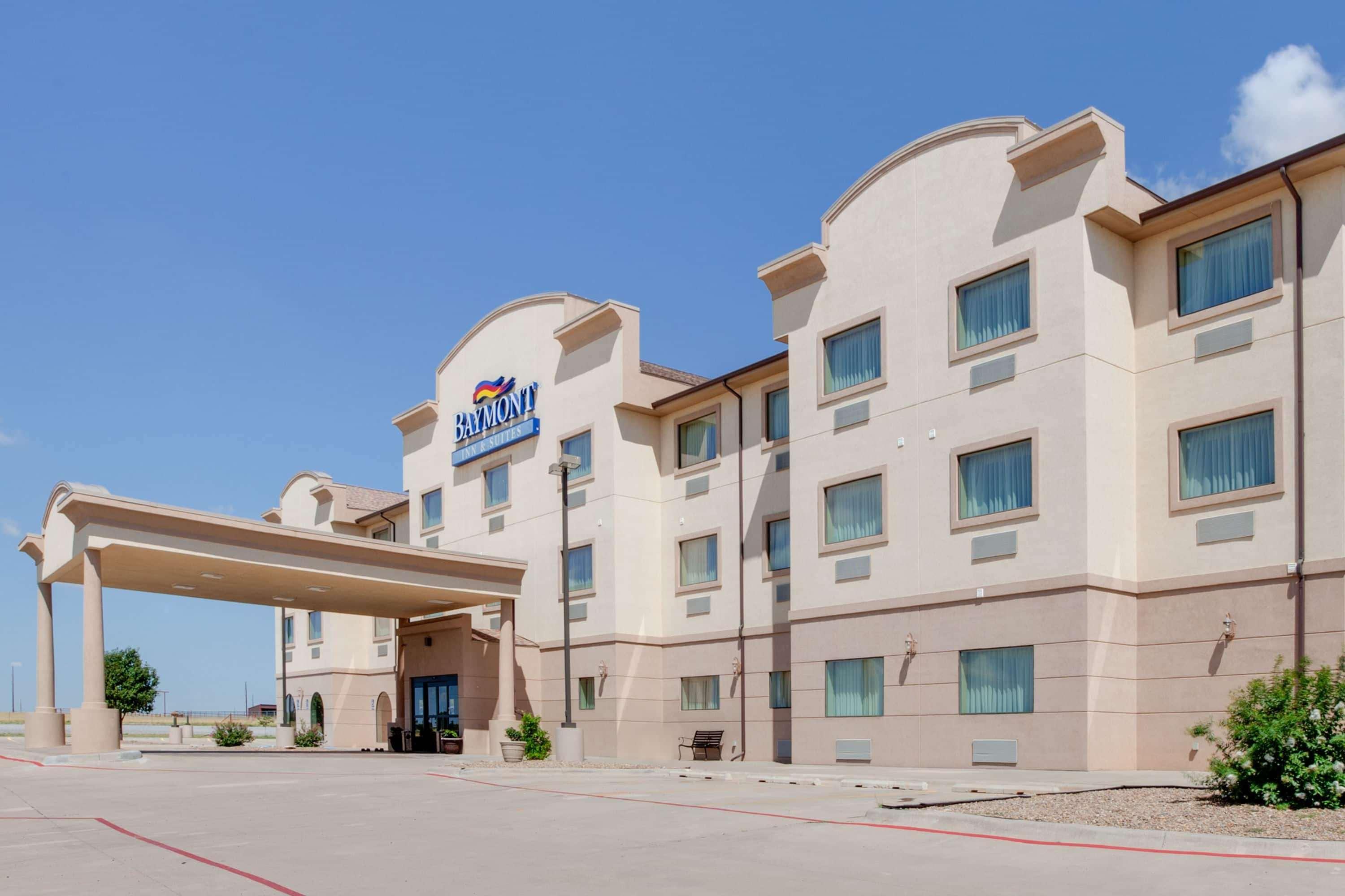 Vista Exterior Baymont by Wyndham Wheeler