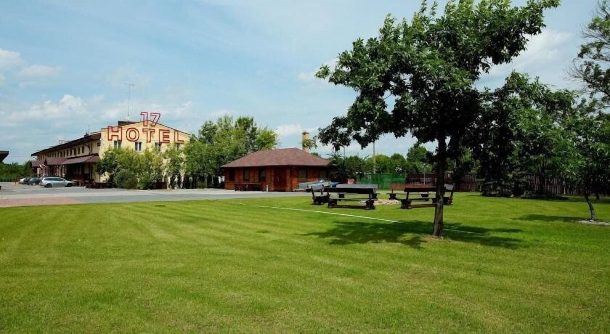 Instalaciones Recreativas Usługi Noclegowe 17