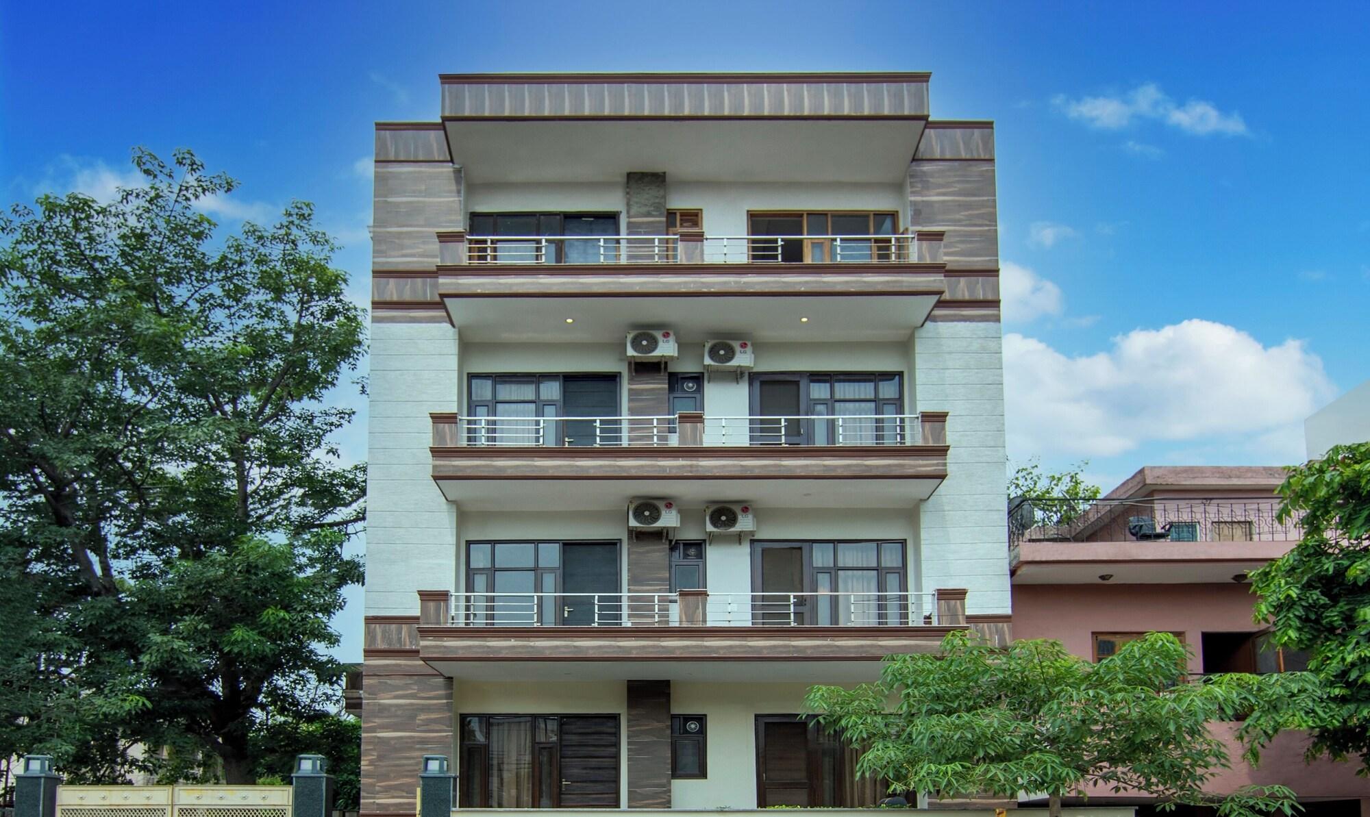 Vista Exterior Treebo Swastika Premium