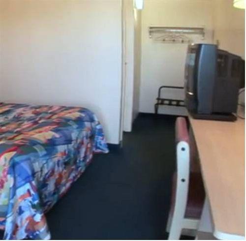 Set de Habitación Motel 6 Vacaville, CA