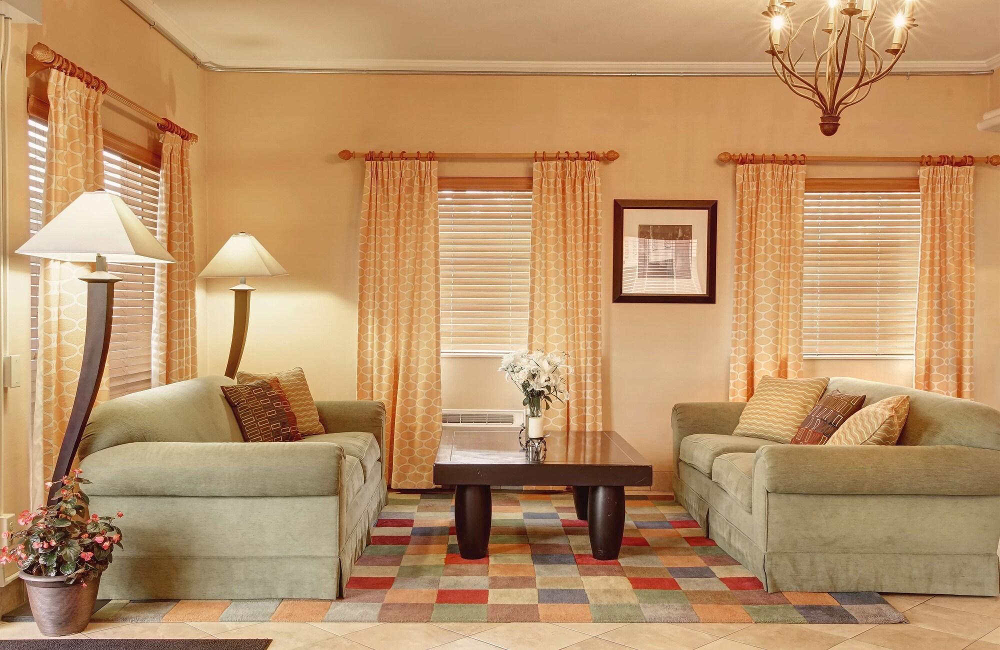 Vista Lobby Phoenix Inn Suites South Salem