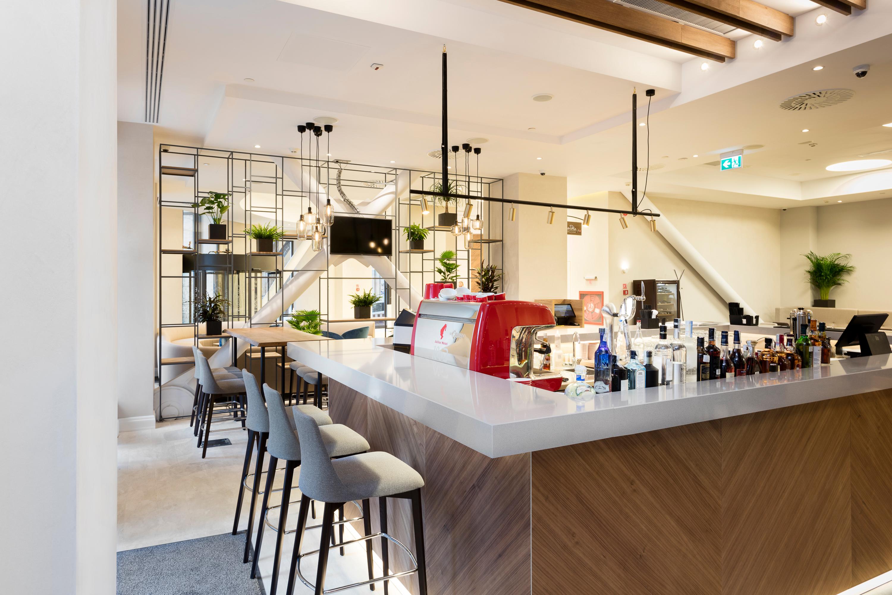 Bar/Salón Hilton Garden Inn Bucharest Old Town
